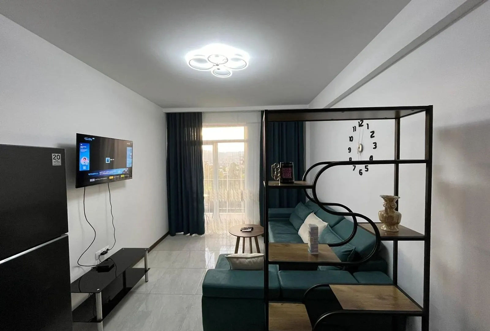 Deluxe One-Bedroom Apartment Near Metro & Tbilisi Sea