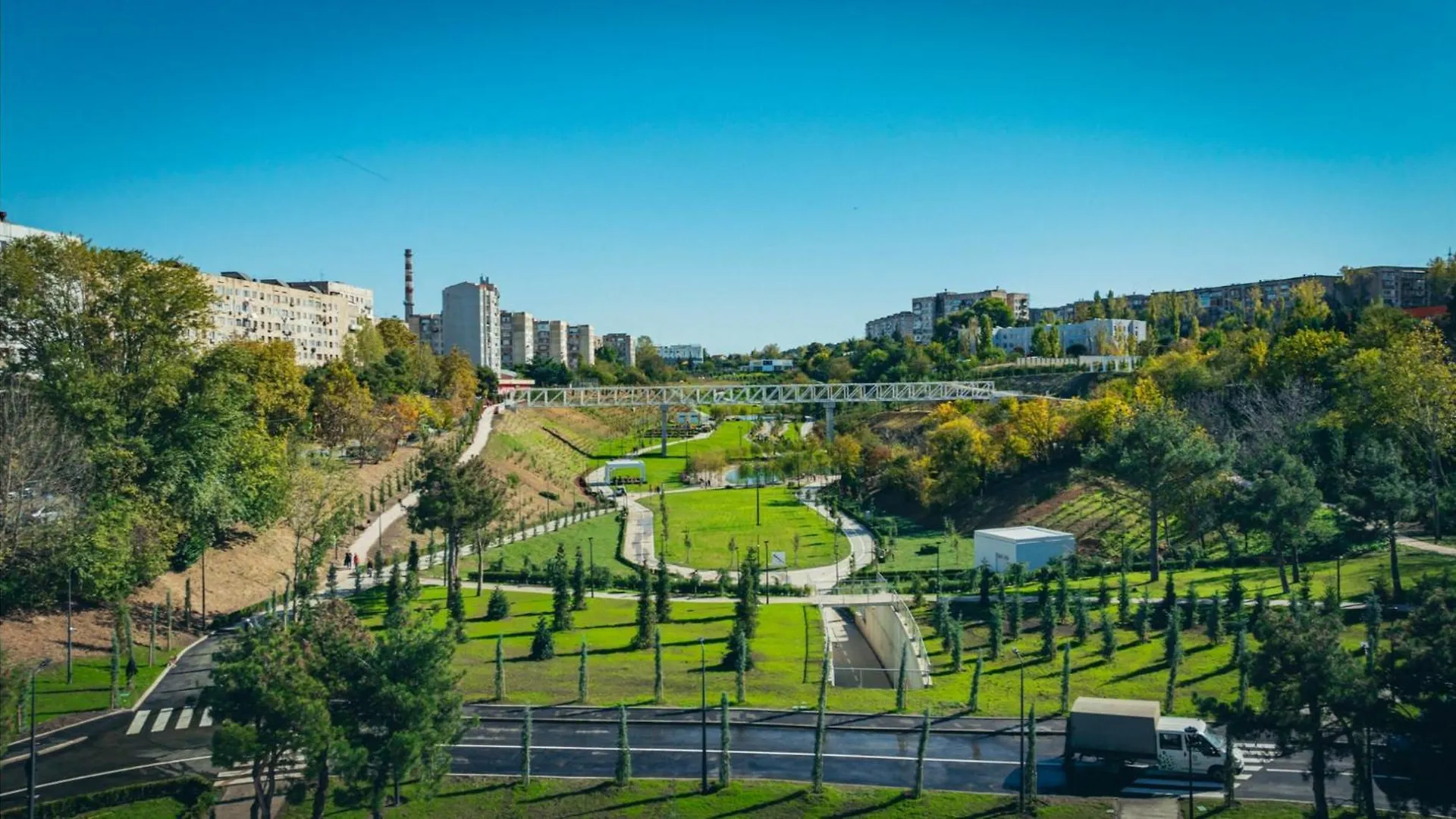 Deluxe One-Bedroom Apartment Near Metro & Tbilisi Sea