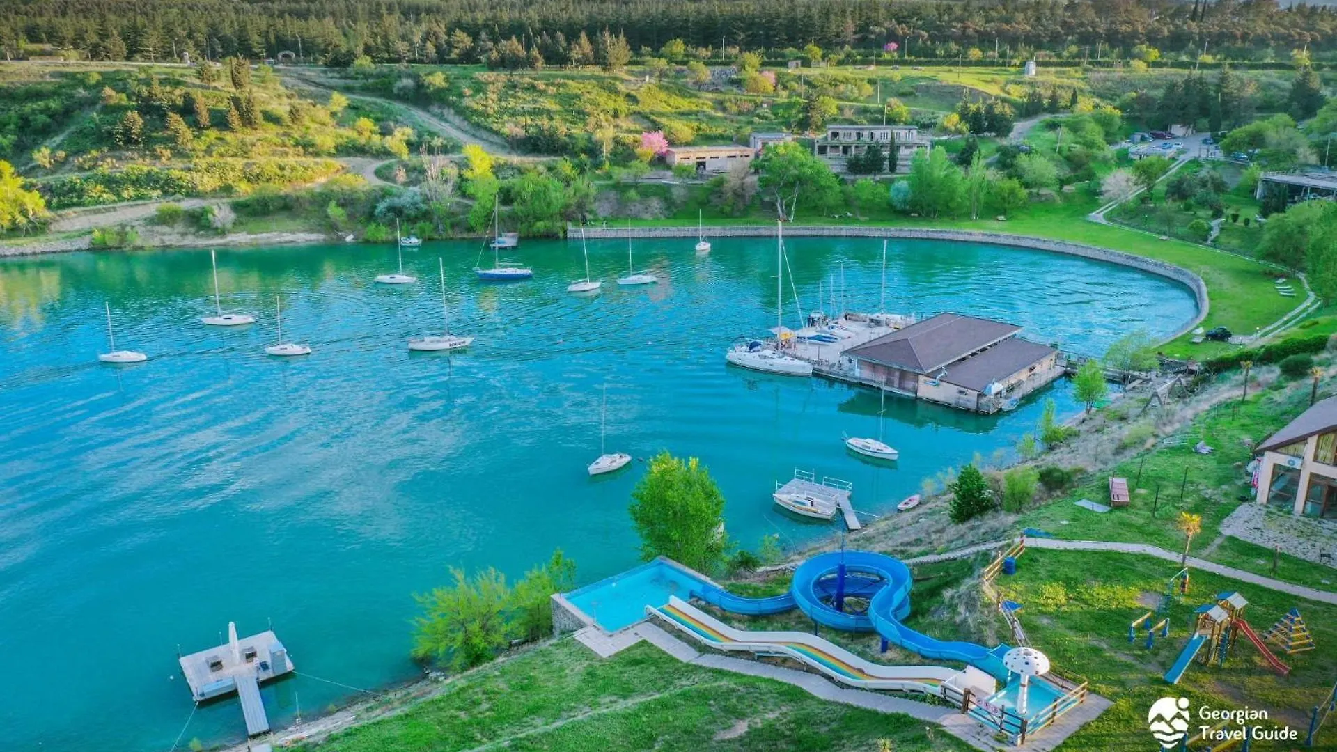 Deluxe One-Bedroom Apartment Near Metro & Tbilisi Sea 0*,